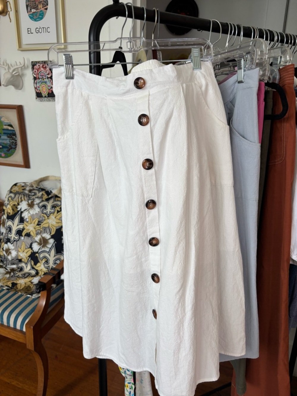 Women’s White Button-Front A-Line Skirt